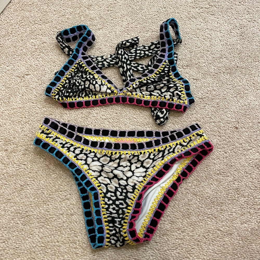 Adorable PilyQ bikini. Size 8